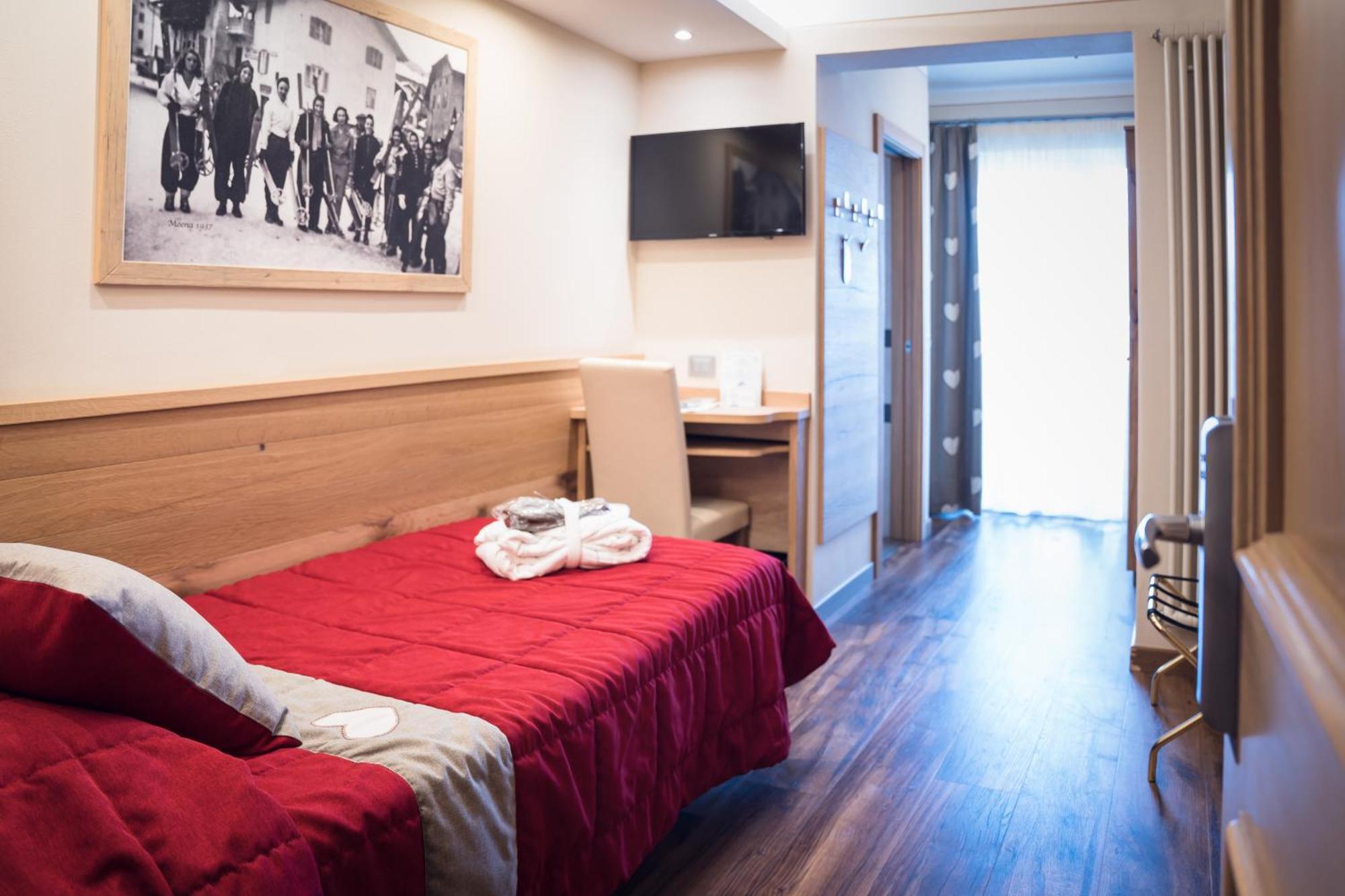 Hotel Alle Alpi Моэна Экстерьер фото