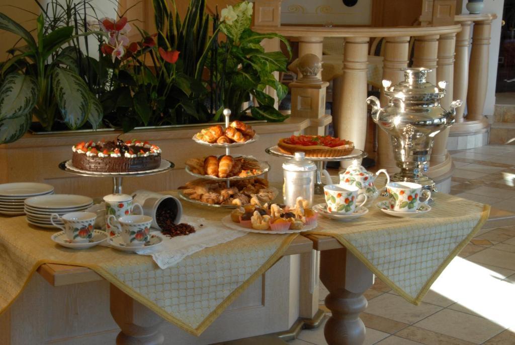 Hotel Alle Alpi Моэна Экстерьер фото