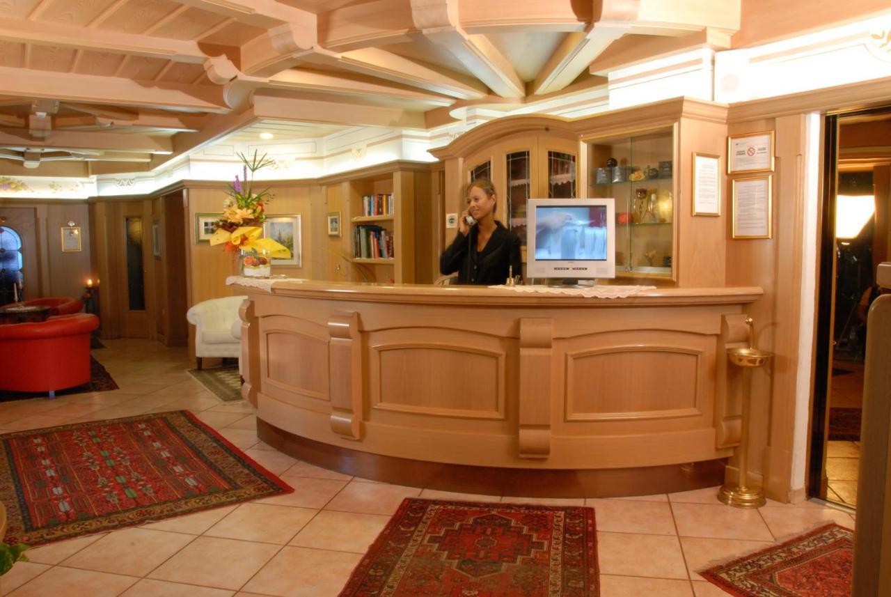 Hotel Alle Alpi Моэна Экстерьер фото
